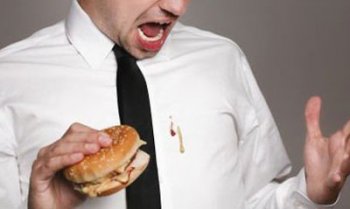 如何去掉定做T恤衫/工作服等服裝上面的頑固油污？